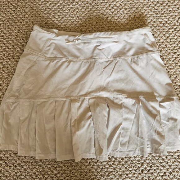 Lululemon Circuit Breaker Skirt Skort White Ruffle Back 4 Tall Tennis Pickleball - Picture 3 of 8